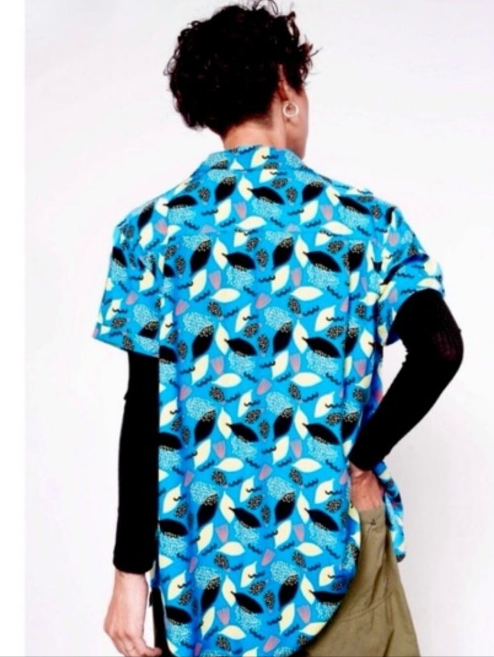 Wildfang The Empower Button Up Shirt Women 2X Blue Tropical Punch Short Sleeve